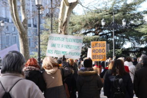 Afectadas por el robo de bebés piden en Madrid la apertura de los archivos